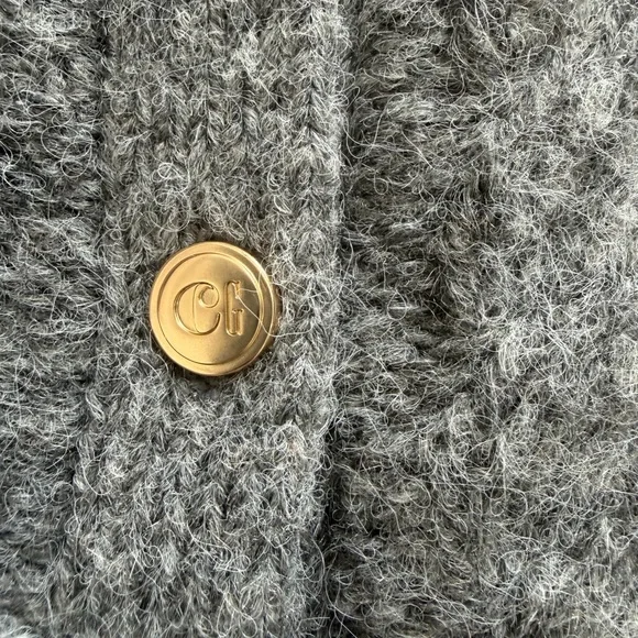 NWOT Cult Gaia x GAP collab Cozy Gray Cable Knit Cropped Cardigan Sweater - Picture 5 of 10